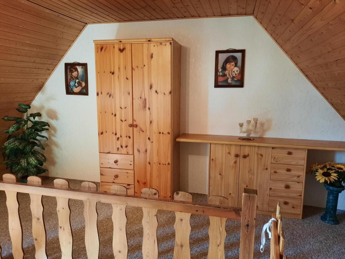 Lacky - Kleines Familienreihenmittelhaus In Grieben Hiddensee Экстерьер фото